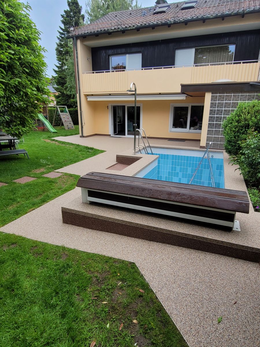 DrainFloor Poolbereich in Beige mit Stufen
